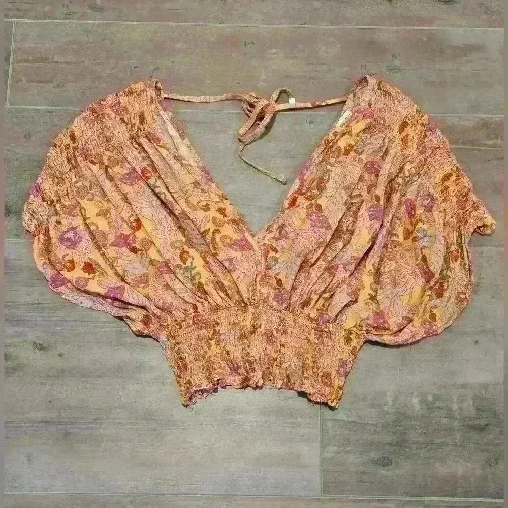 Cupakes and Cashmere Floral Blouse - Picture 2 of 7